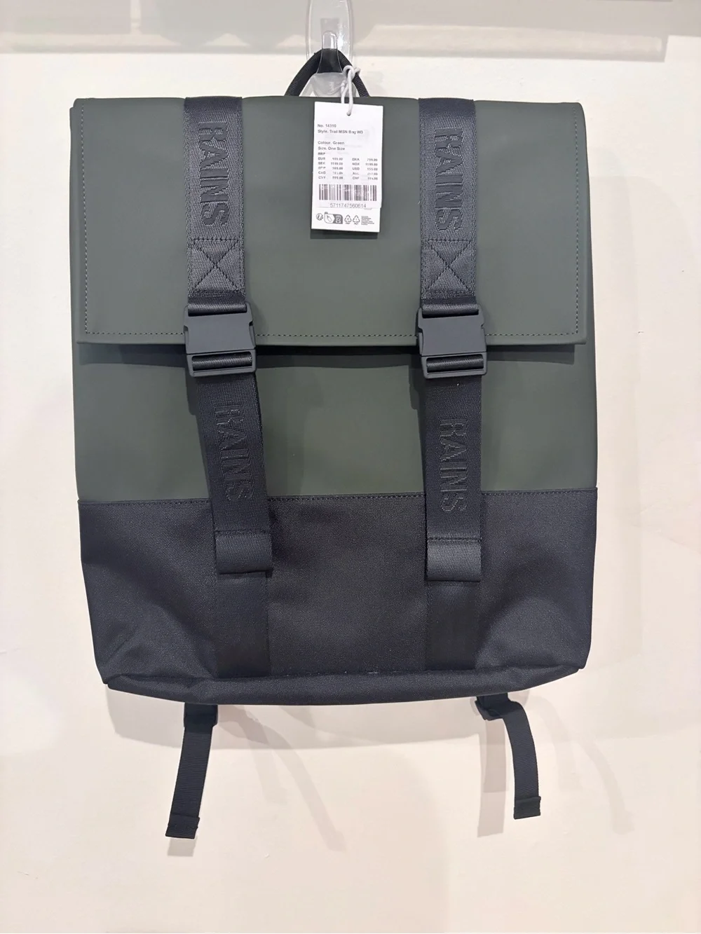 NWT Rains MSN Backpack in Olive Green and Black